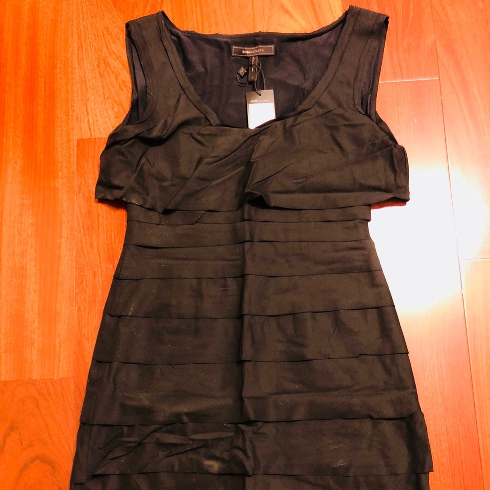 BCBGMaxazria black layer looked, NWT size 0
